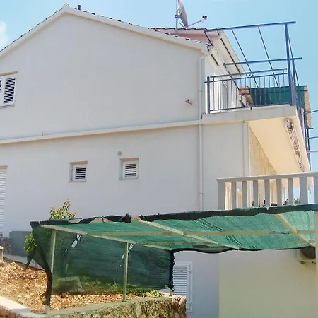 Appartement Sveta Nedilja 4610c