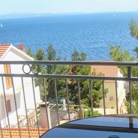 Sveta Nedilja 4610c Jelsa (Hvar)